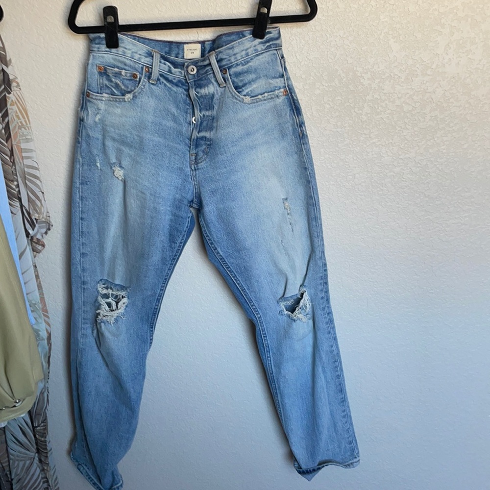 Distressed straight leg boyfriend jeans